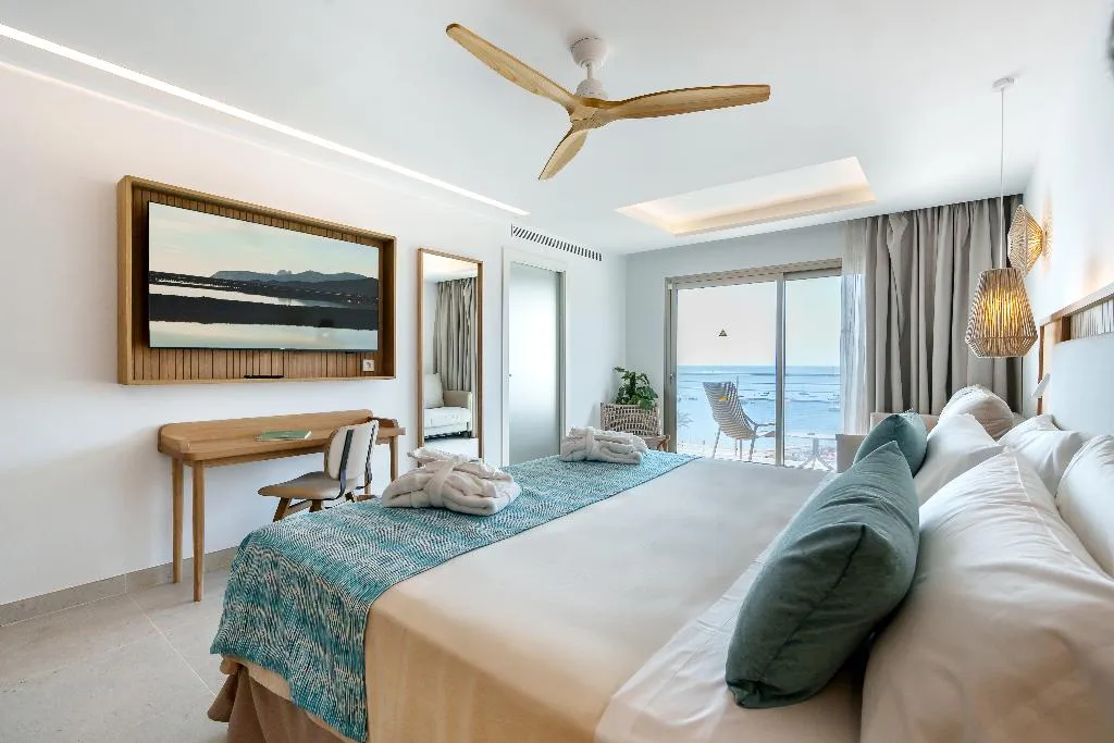 Double or Twin SUPERIOR Room, Bellamar, Ibiza