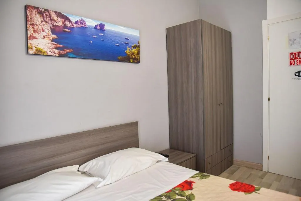 Room, Mirosa Bed And Breakfast, Naples