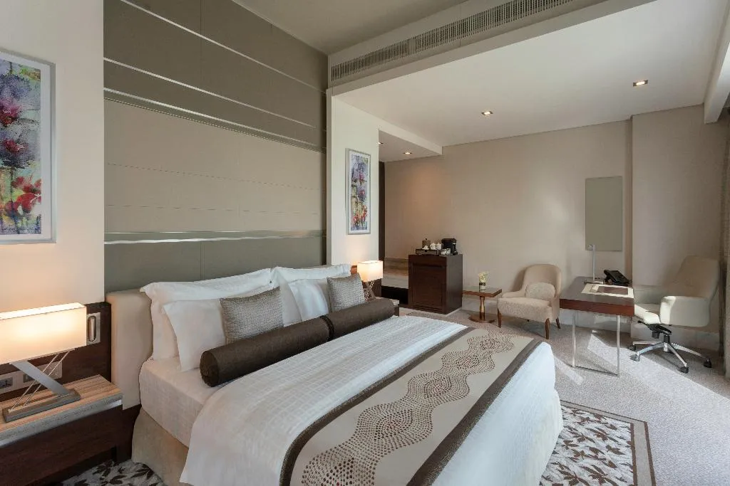 DOUBLE SUPERIOR Room, Renaissance Business Bay Hotel, Dubai, Dubai
