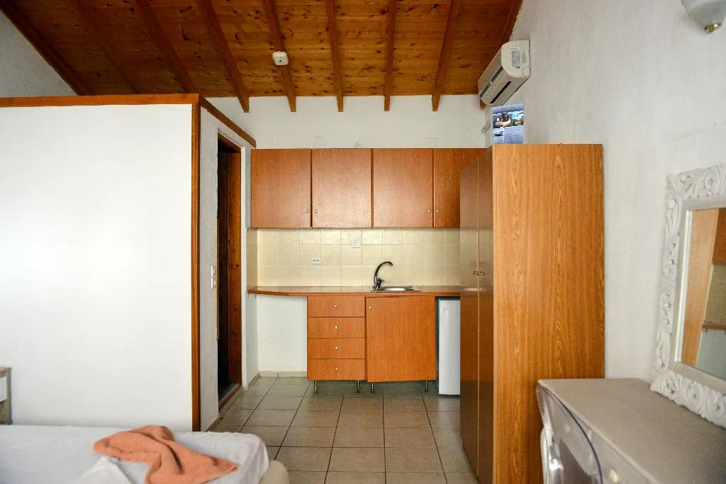 Room, Yalis Studios, Skiathos