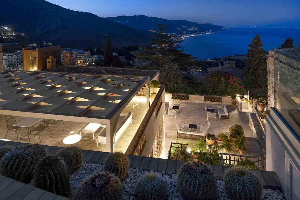 Lobby, Villa Fiorita, Taormina