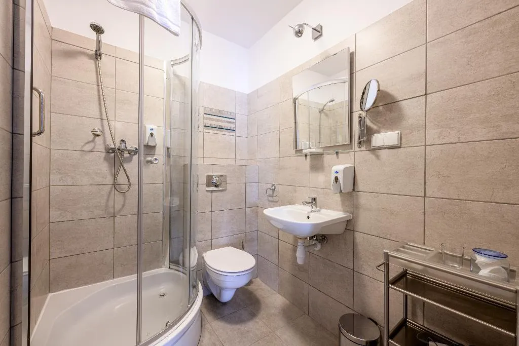 DOUBLE DELUXE WITH BALCONY Room, On/set Aparthotel, Krakow