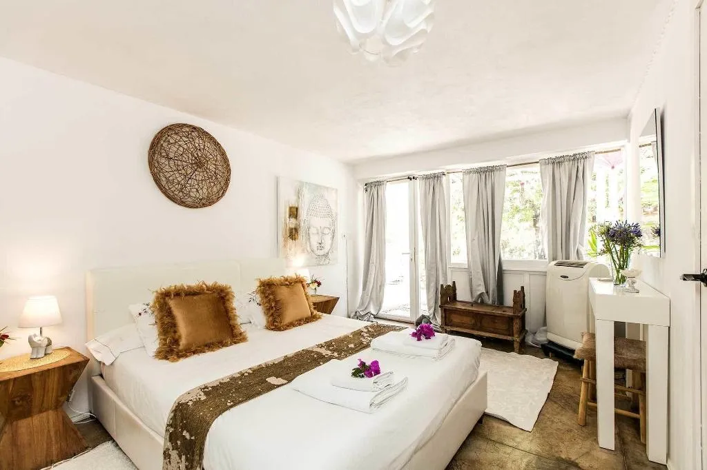 Room, Can Skye, Ibiza