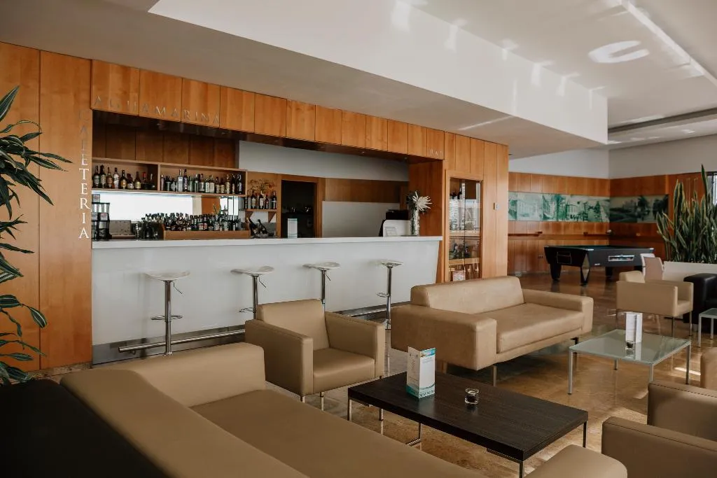 Bar, Suit d M correct code to use 3695, Costa Blanca