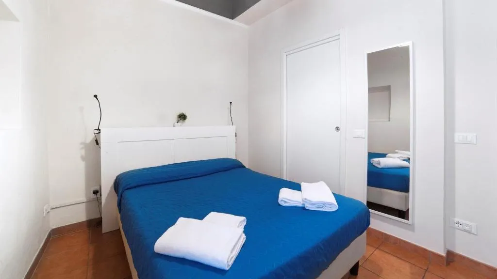 Room, Corte Passi, Florence