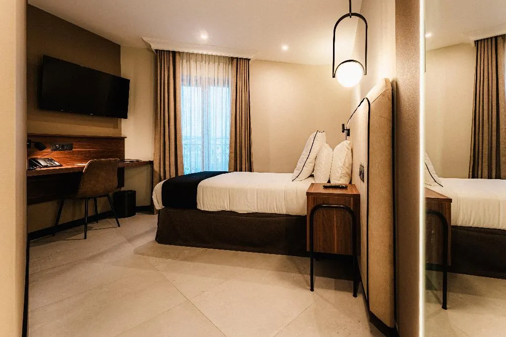 SINGLE WITH BALCONY Room, Royale Sainte Helene Boutique Hotel, Malta