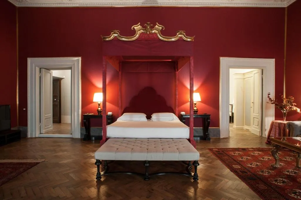 JUNIOR SUITE KING SIZE BED Room, Palazzo Di Camugliano, Florence