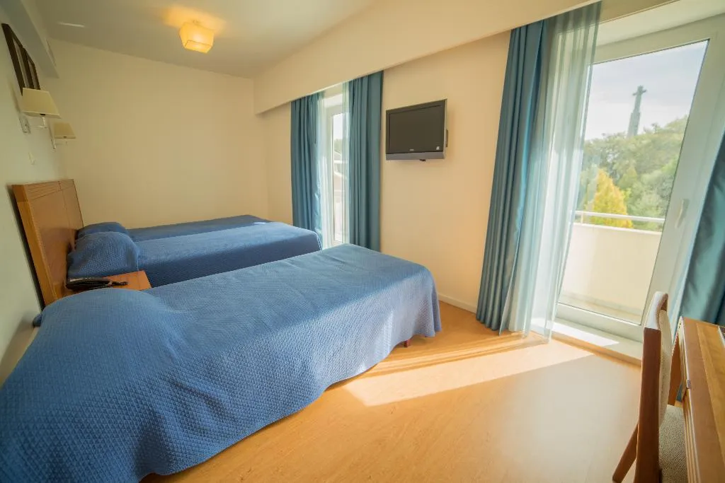 Double or Twin STANDARD Room, Joao Paulo II, Porto