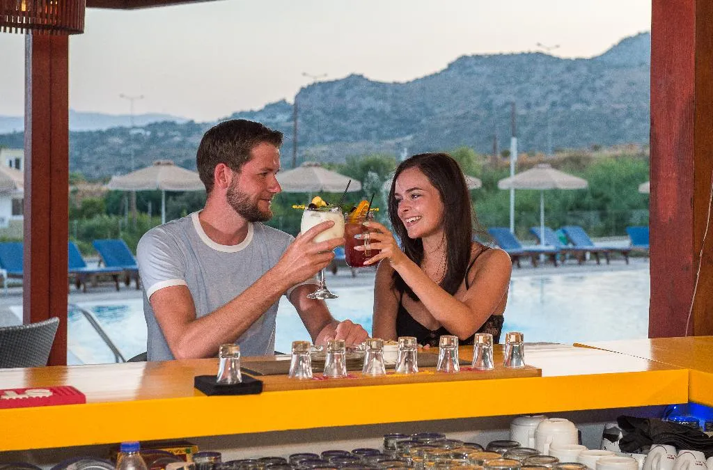 Bar, Zoes, Rhodes