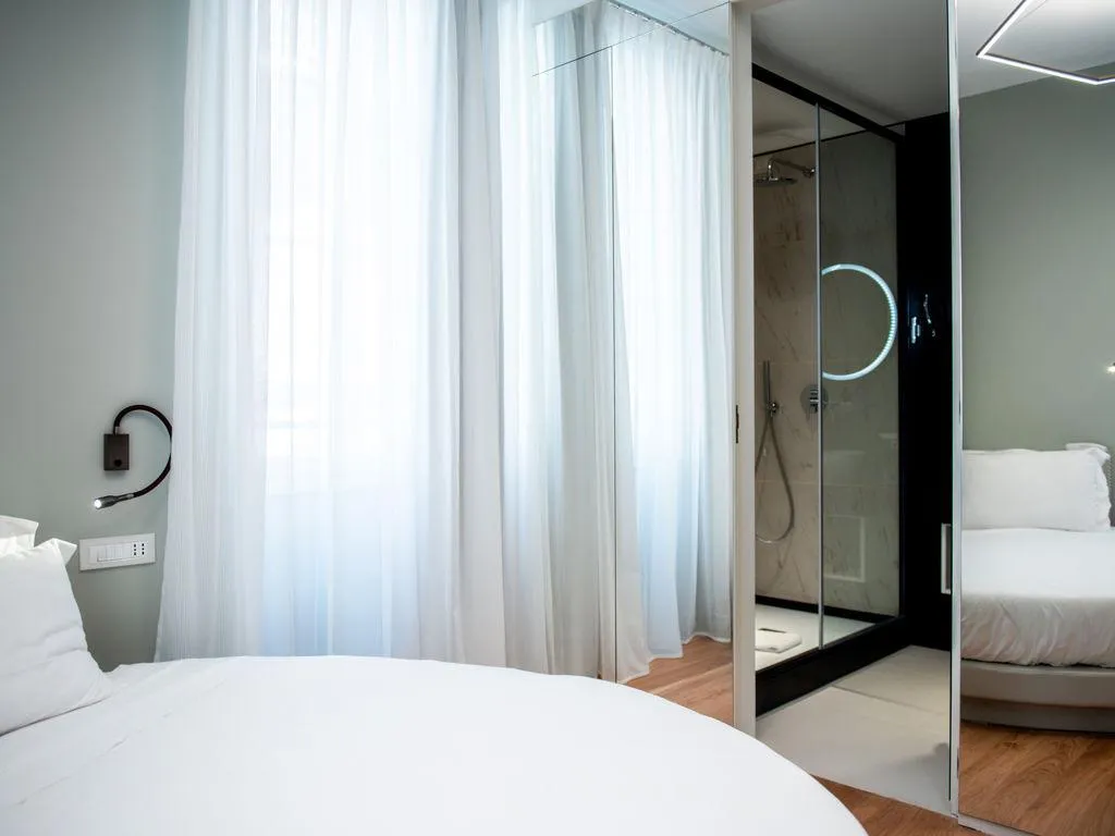 DOUBLE DELUXE KING BED Room, Boutique Centrale Palace, Rome