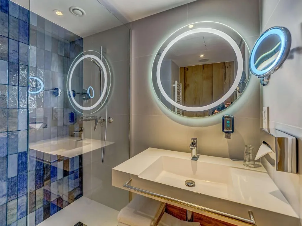 DOUBLE SUPERIOR WITH AIR CONDITIONING Room, Novotel Gdansk Marina, Gdansk