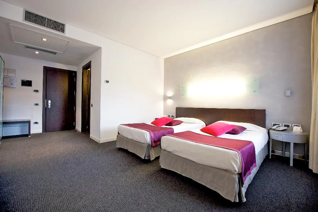 Double or Twin STANDARD Room, Mercure Palermo Centro, Palermo
