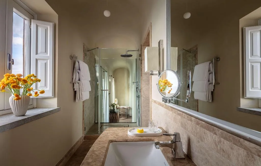 JUNIOR SUITE WITH VIEWS Room, Anantara Convento di Amalfi Grand Hotel, Naples