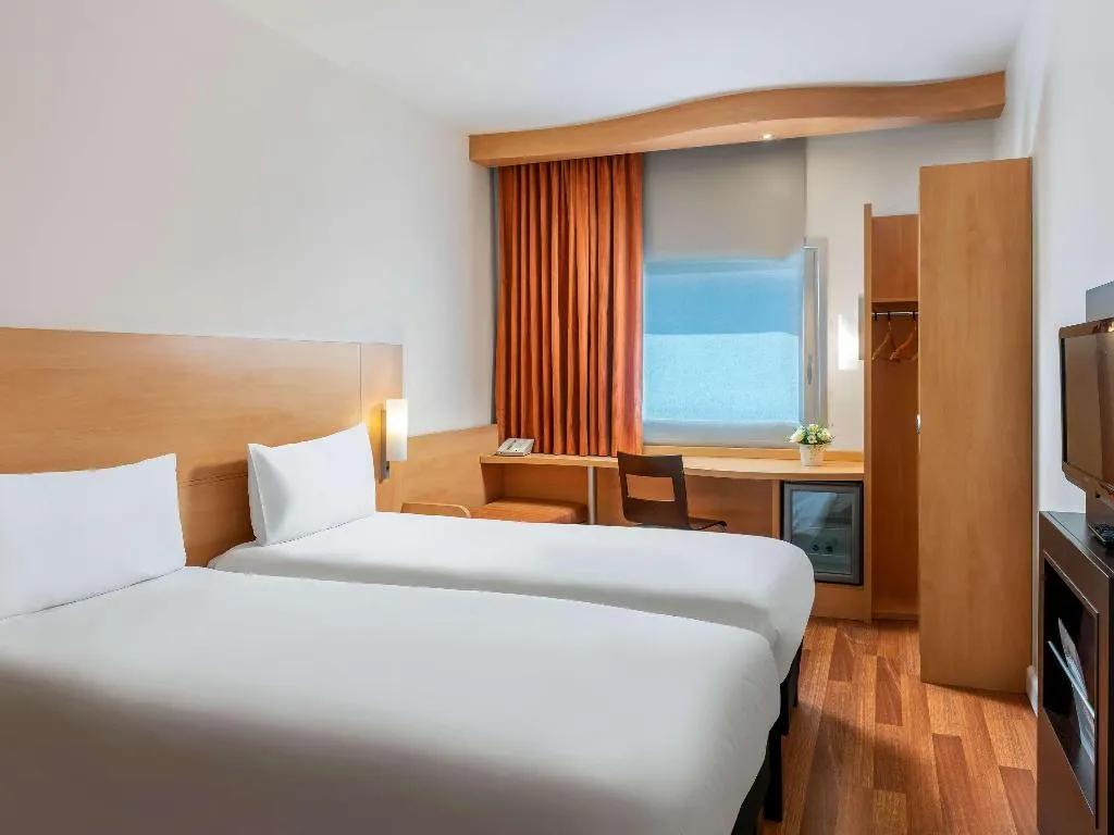 TWIN STANDARD Room, ibis Izmir Alsancak, Izmir