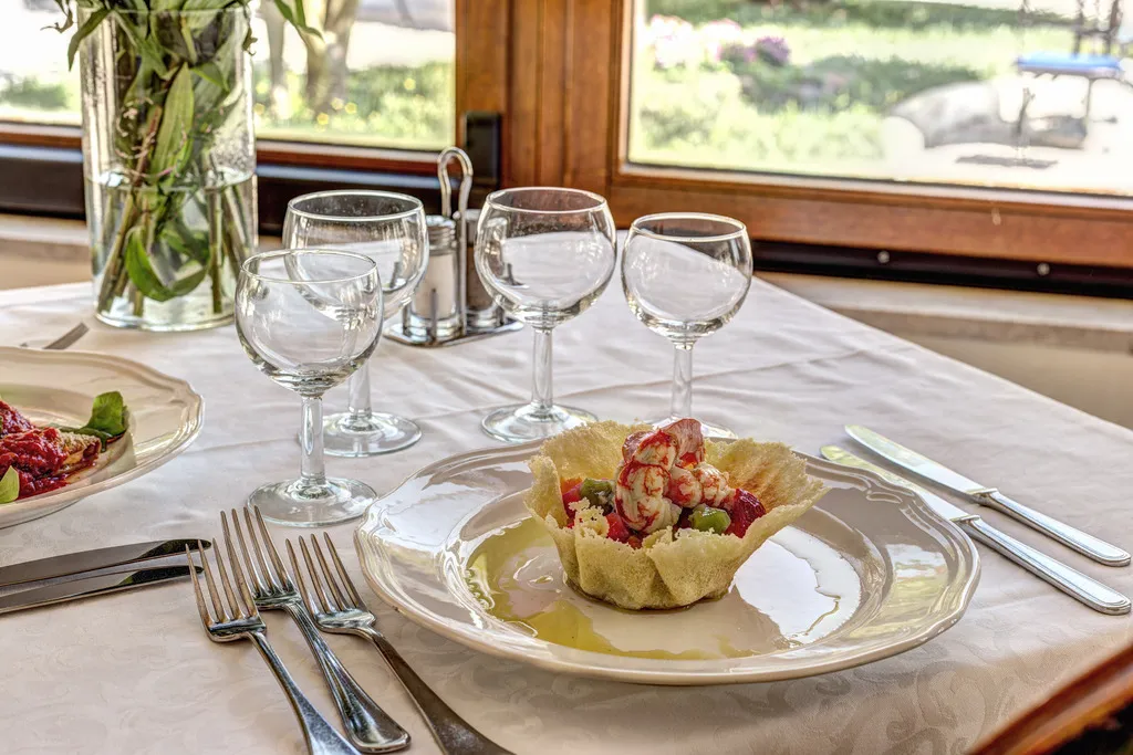 Restaurant, Villa Romita, Naples