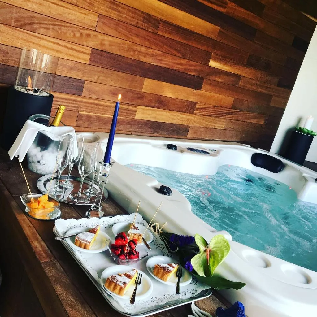 Sports and Entertainment, Aquaboutique Wellness & Spa, Naples