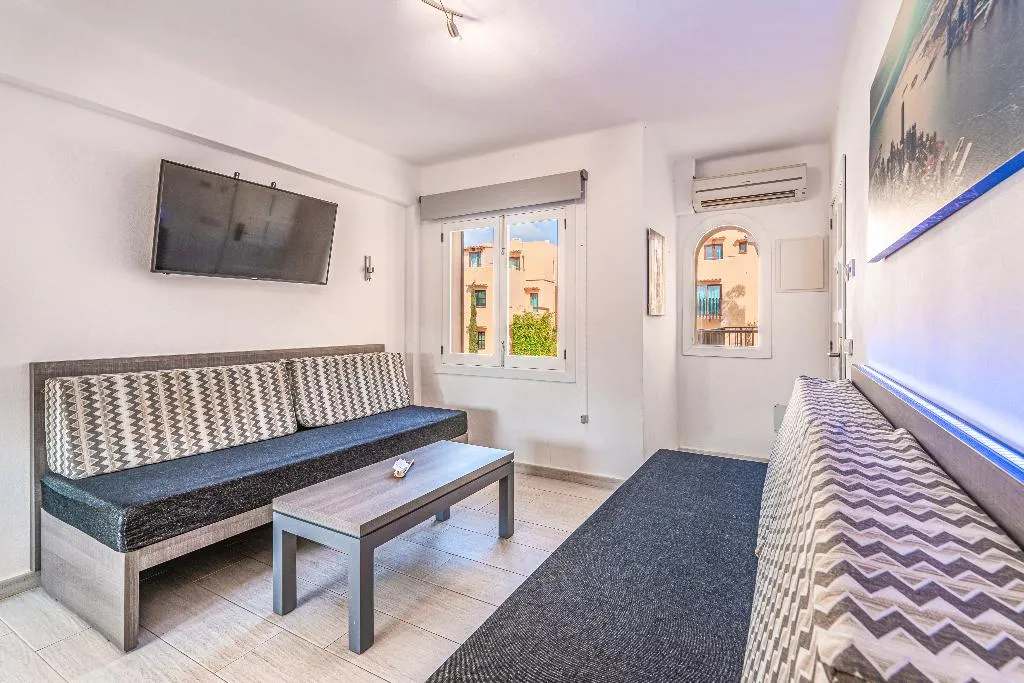 APARTMENT ONE BEDROOM Room, Playa Ferrera, Majorca