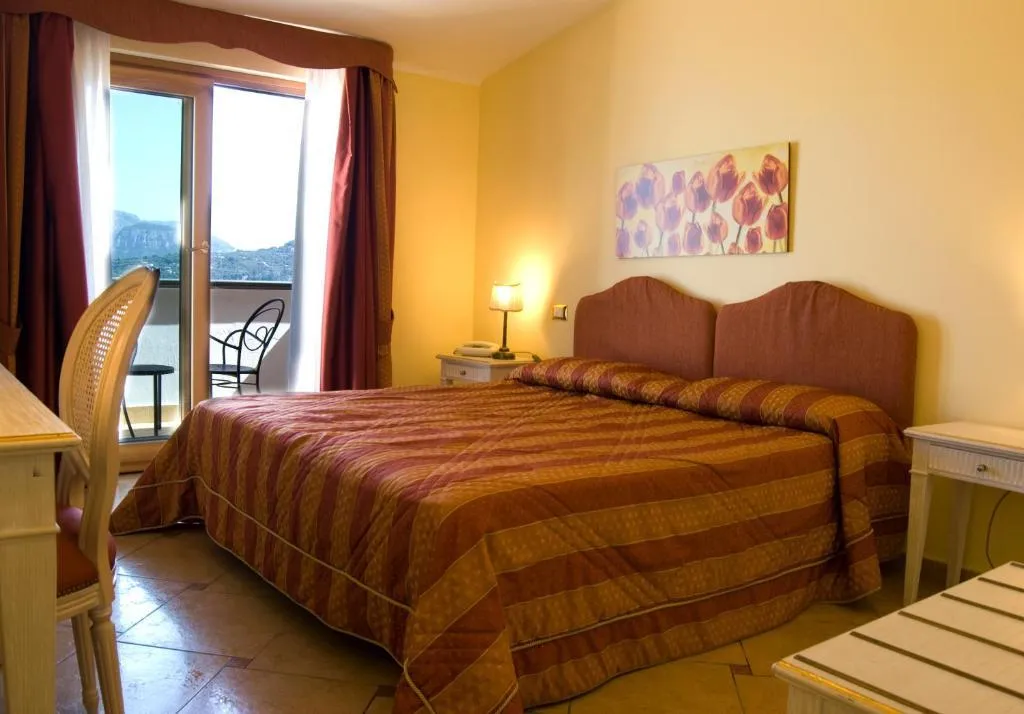 Double or Twin WITH BALCONY Room, La Vue D'Or, Naples