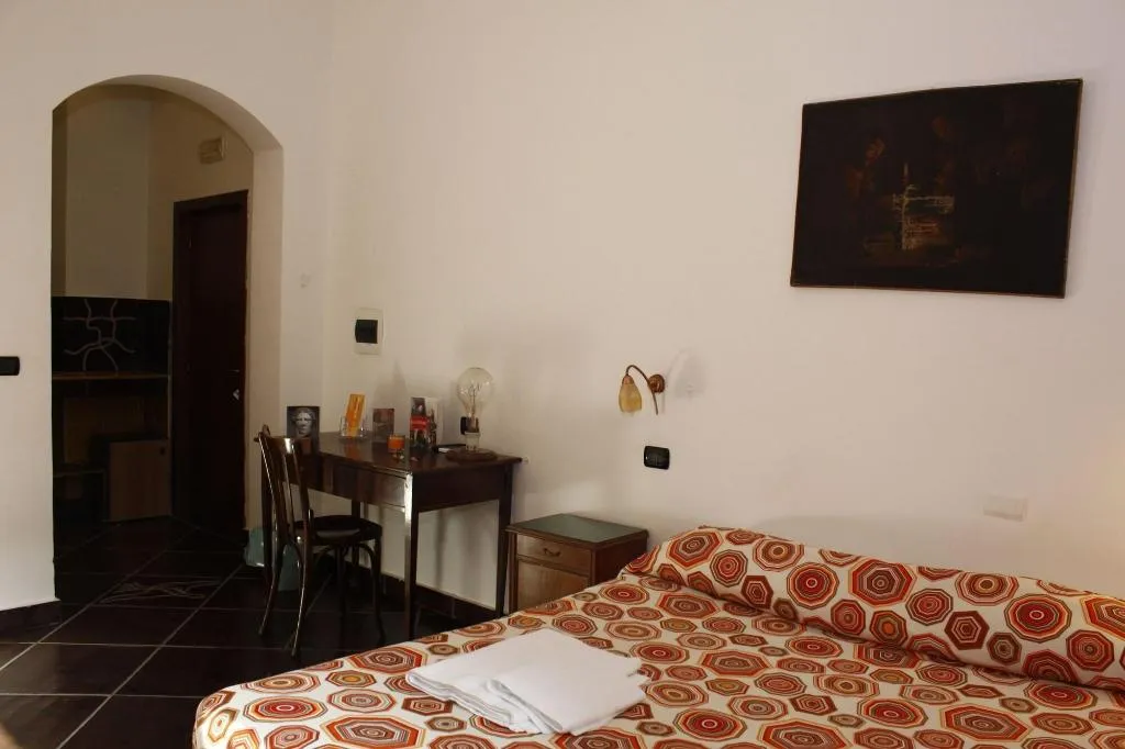 Room, Casa Del Monacone, Naples