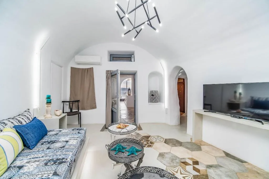 Room, Solstice Luxury Suites, Santorini
