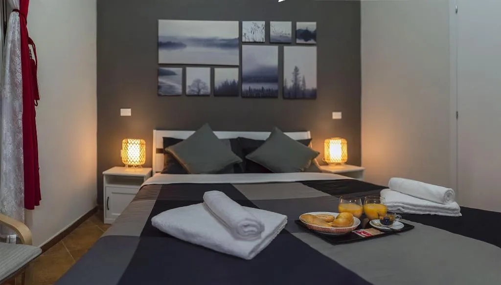 Room, Martini Rooms, Naples