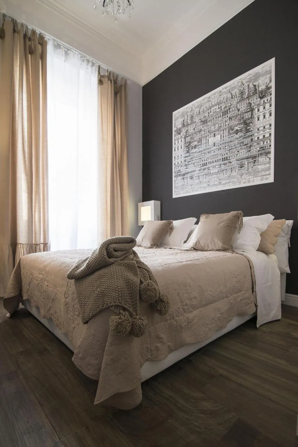 Room, Domus Deorum Deluxe, Naples