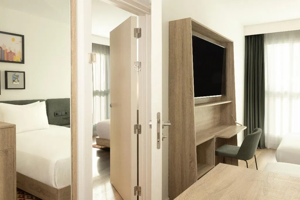 FAMILY ROOM CONNECTING ROOM Room, Hampton By Hilton Malaga Martiricos, Costa Del Sol