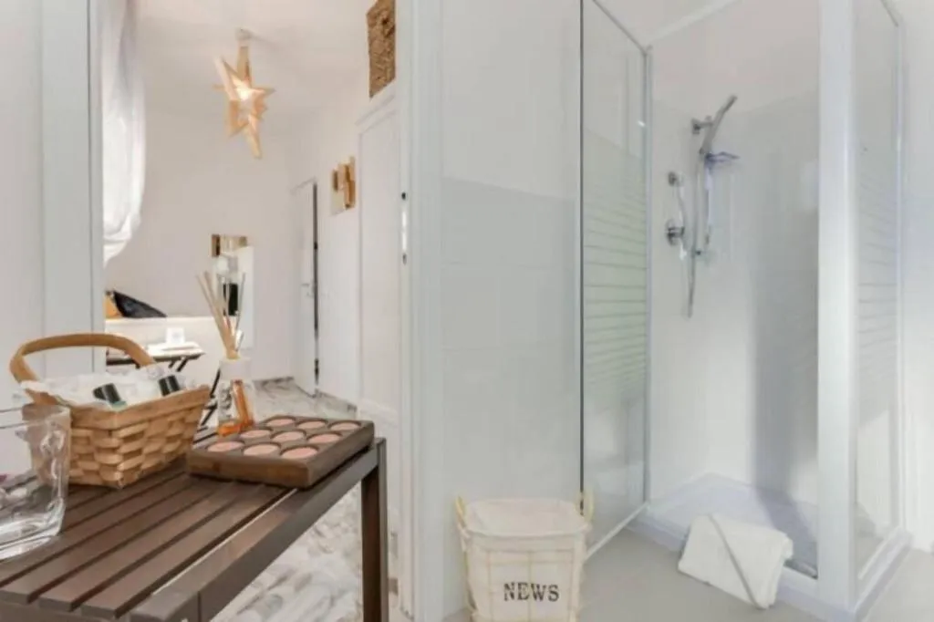 Room, Letto E Latte, Naples