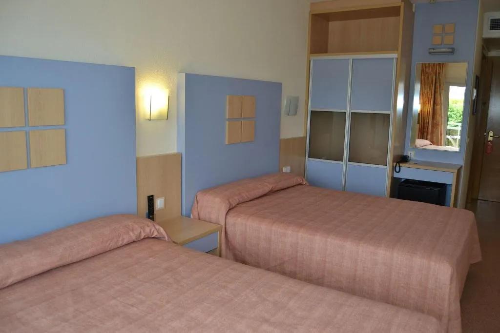 Room, Caprici Beach Hotel & Spa, Costa Brava