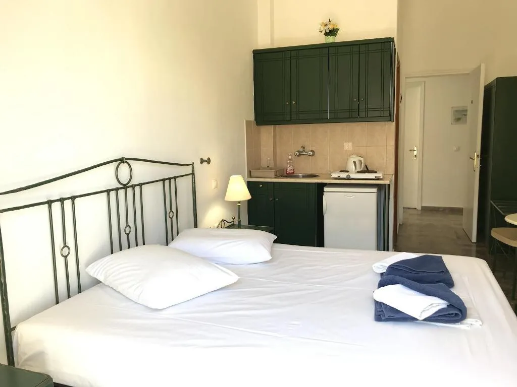 Room, Ifestia, Santorini