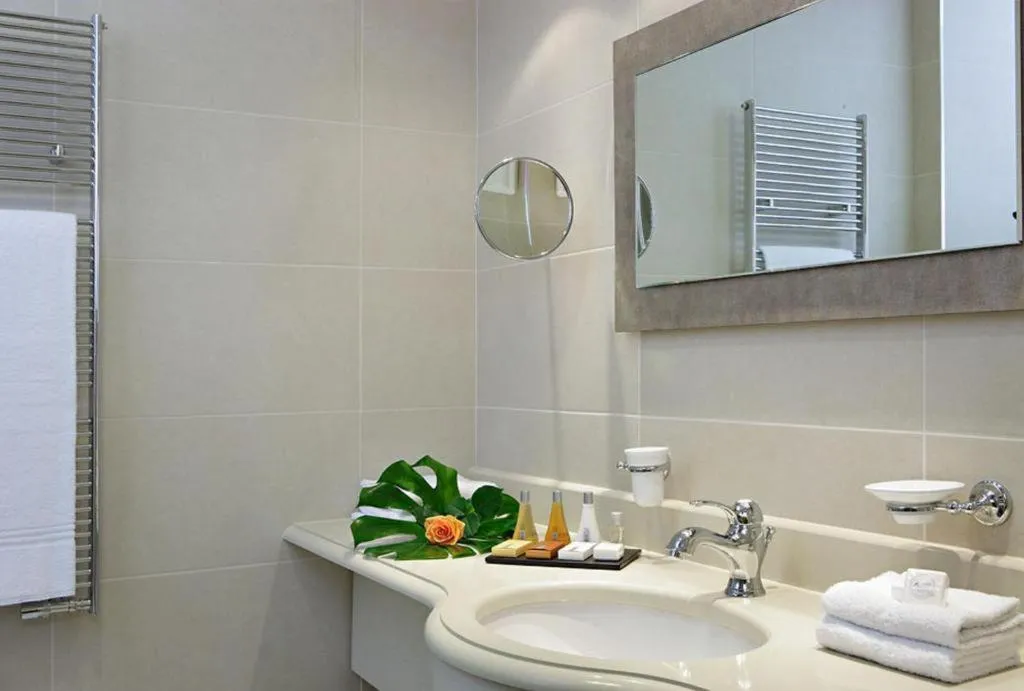 DOUBLE SUPERIOR Room, Just Hotel Lomazzo Fiera, Milan