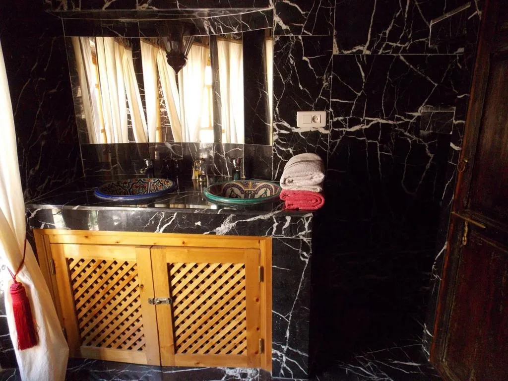 SUITE CAPACITY 7 Room, Riad Dar Bounouar, Marrakech