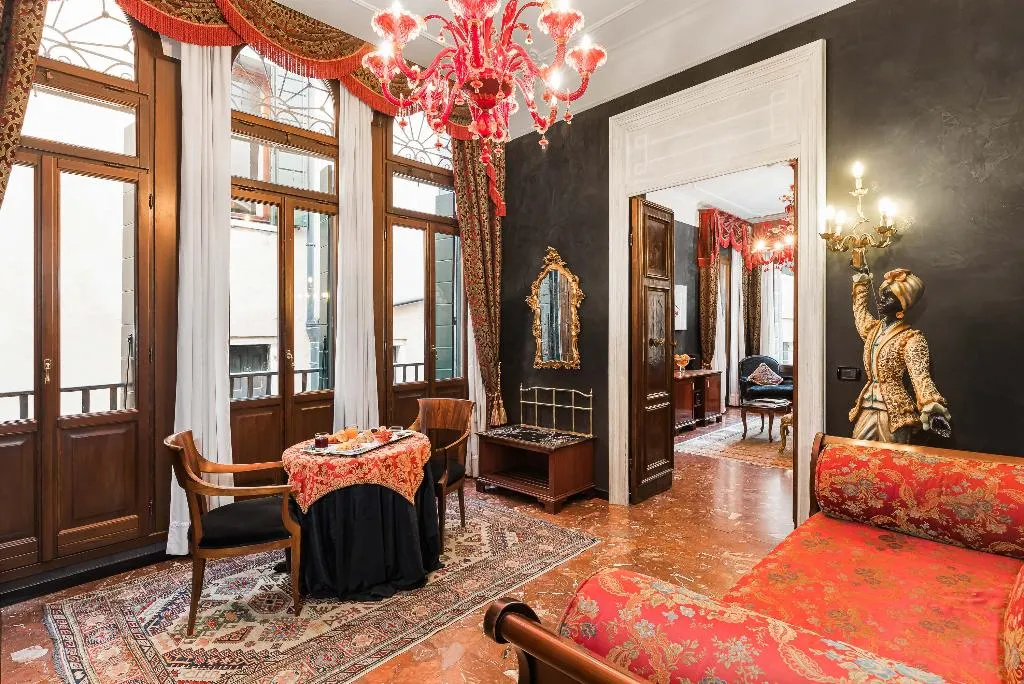 JUNIOR SUITE STANDARD Room, Ca Alvise, Venice