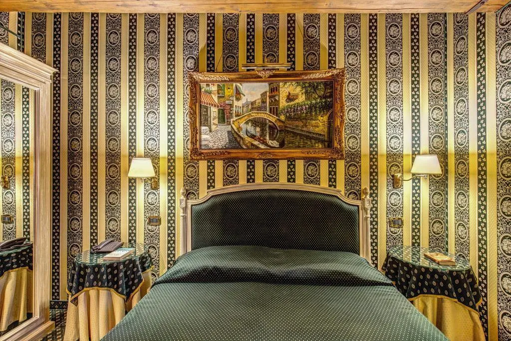 Room, Relais Piazza San Marco, Venice
