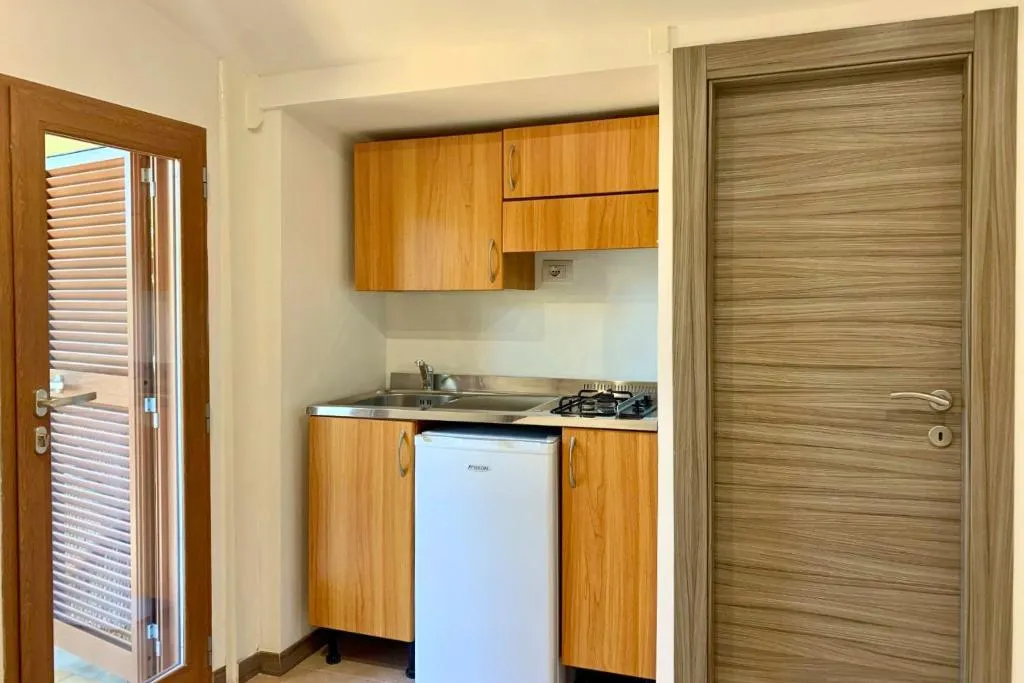 BUNGALOW STANDARD Room, Village Camping Santa Fortunata - Campogaio, Naples