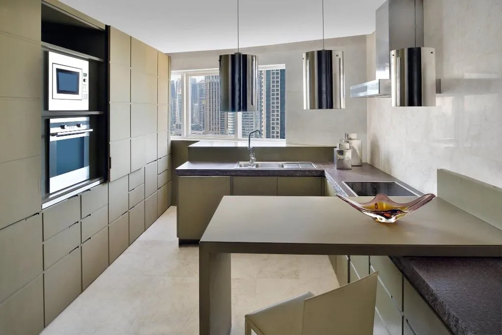 Room, Dubai Marriott Harbour Hotel & Suites, Dubai