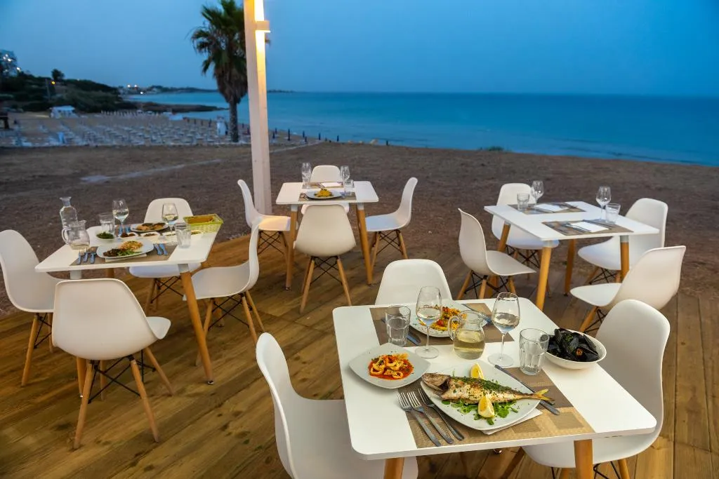 Restaurant, Hotel Club Eloro, Catania