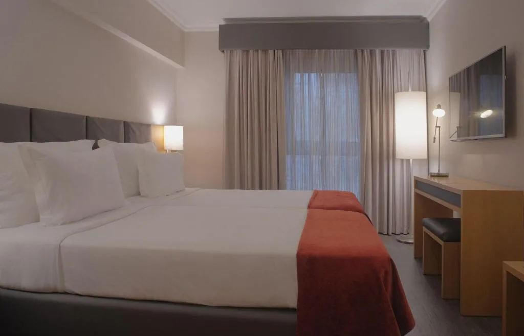 SUITE WITH DOUBLE BED Room, SANA Reno, Lisbon