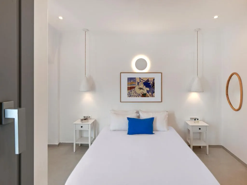 Double or Twin SUPERIOR Room, Tatakis Design Hotel, Fira, Santorini