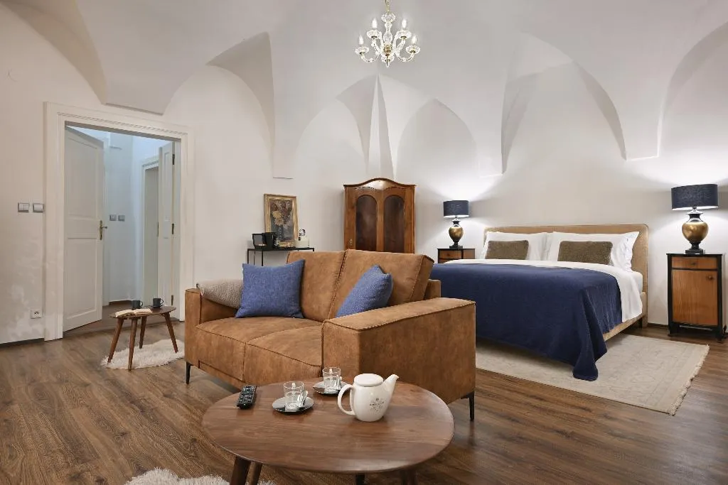 SUITE DELUXE KING BED Room, U Šuterů Boutique Hotel, Prague
