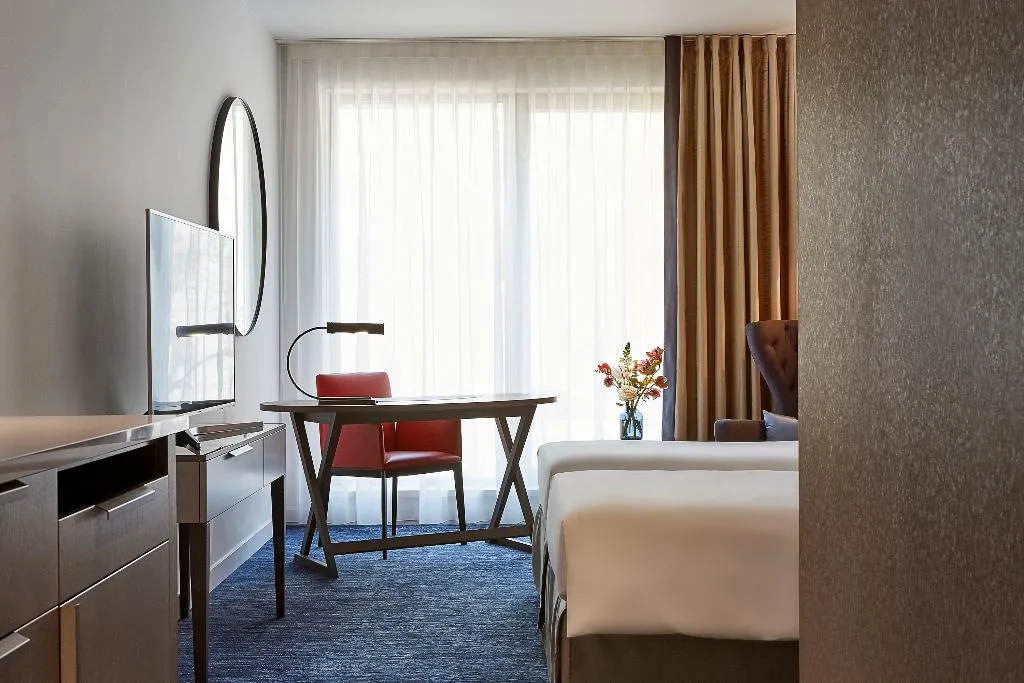 DOUBLE CLUB Room, Hyatt Regency Amsterdam, Amsterdam