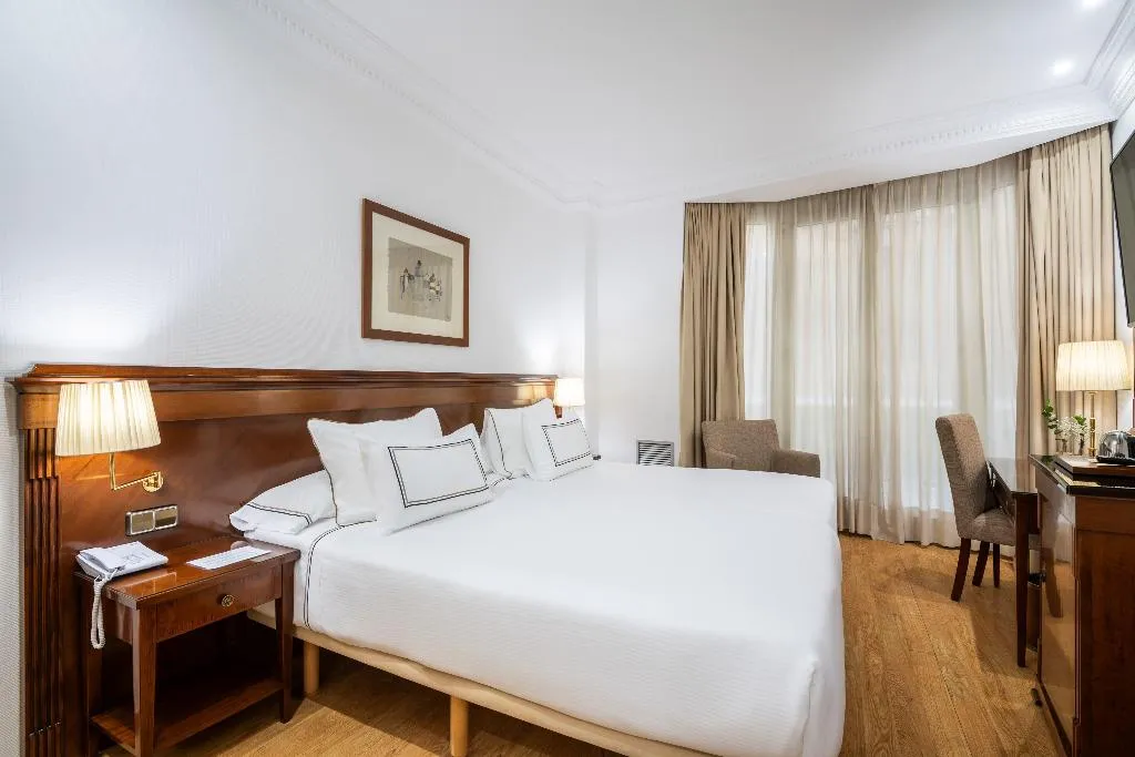 Double or Twin CLASSIC Room, Melia Plaza, Valencia