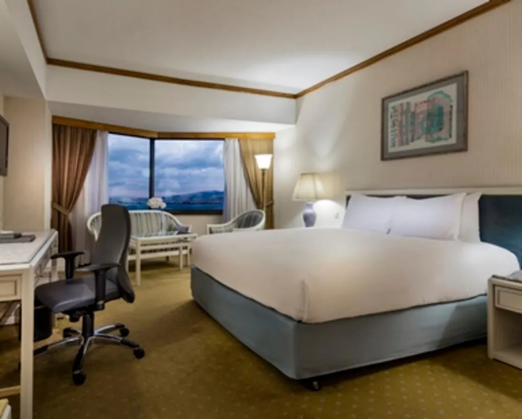 DOUBLE SINGLE USE EXECUTIVE SEA VIEW Room, Hilton Izmir, Izmir