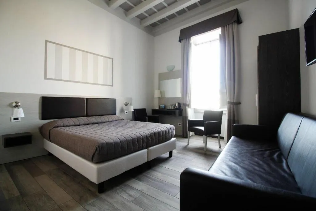 Room, B&B Dimore le Leopoldine, Florence