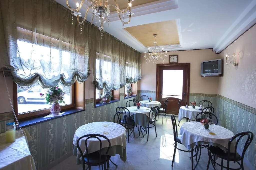 Restaurant, Hotel Miramare, Naples