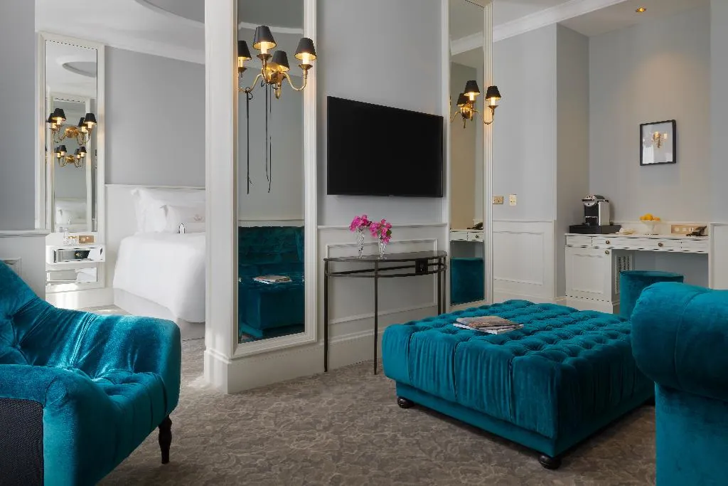 SUITE DELUXE SEA VIEW Room, Palace Elisabeth Hvar Hotel, Split