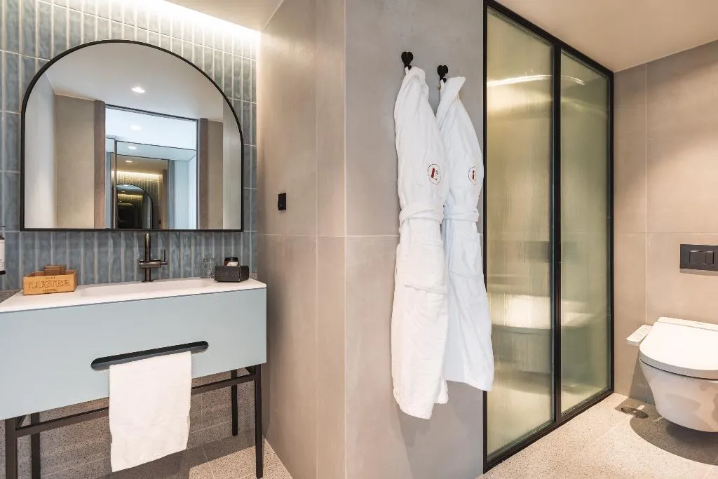 SUITE POOL VIEW Room, Luster Hotel, Lisbon