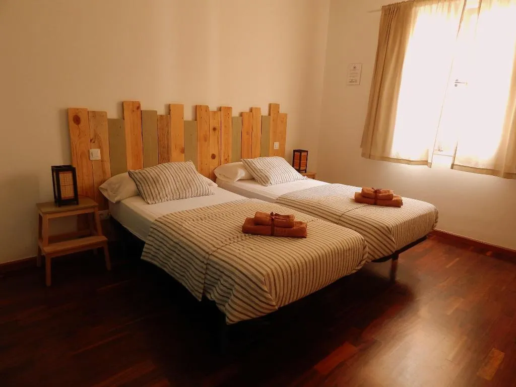 Room, Twenty-Seven Degrees, Gran Canaria