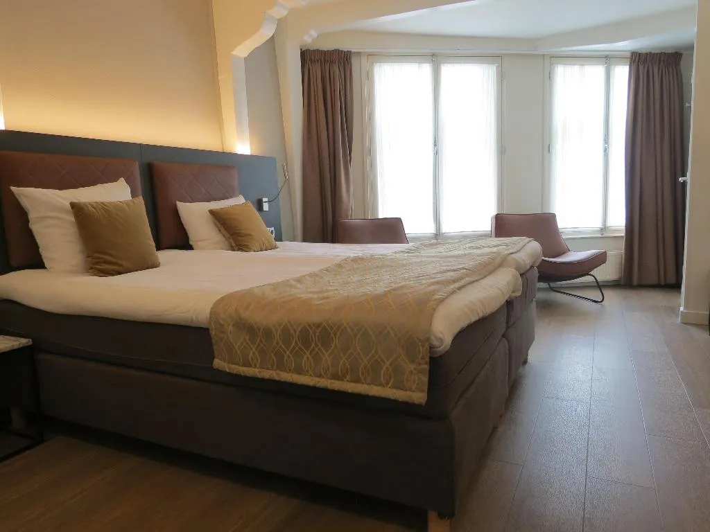 TRIPLE STANDARD Room, Avenue, Amsterdam