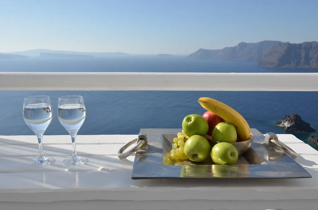 SUITE WITH PRIVATE POOL Room, Aspaki Exclusive Hotel, Santorini